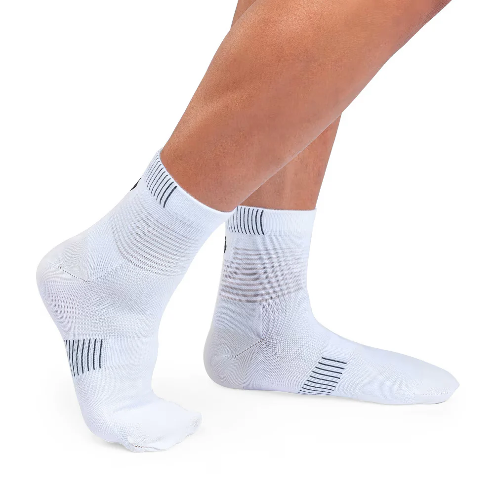 Men's On Ultralight Mid Sock - Image 2