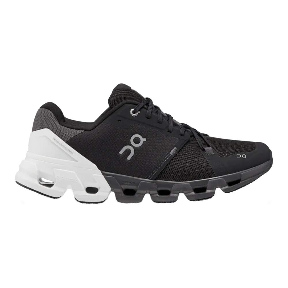 Women's On Cloudflyer 4, Black/White, 8.5 D Wide