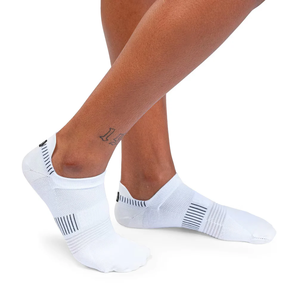 Women's On Ultralight Low Sock - Image 2