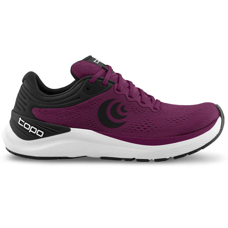 Women's Topo Athletic Ultrafly 4, Wine/Black, 6 B Medium